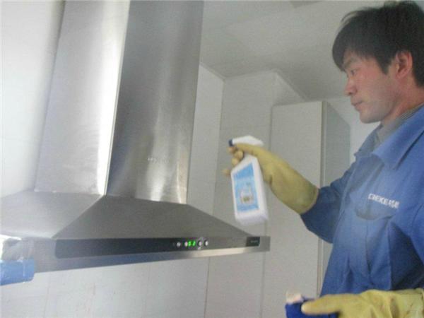 鲜为人知的油烟机清洗小窍门